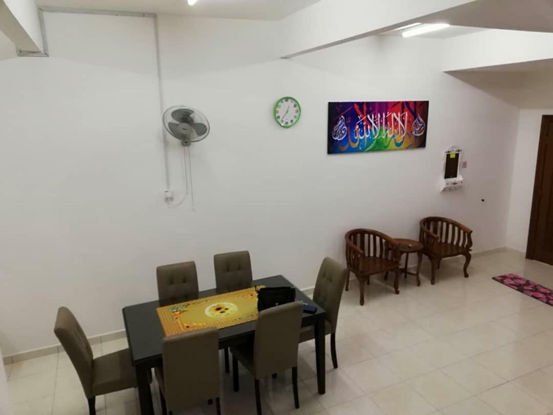 Faeyz Homestay Pertam Jaya 말라카 외부 사진