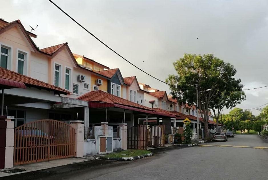 Faeyz Homestay Pertam Jaya 말라카 외부 사진